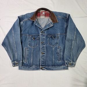 Vintage Marlboro Country Store Faded Denim Jean Jacket w/Leather Collar. XL